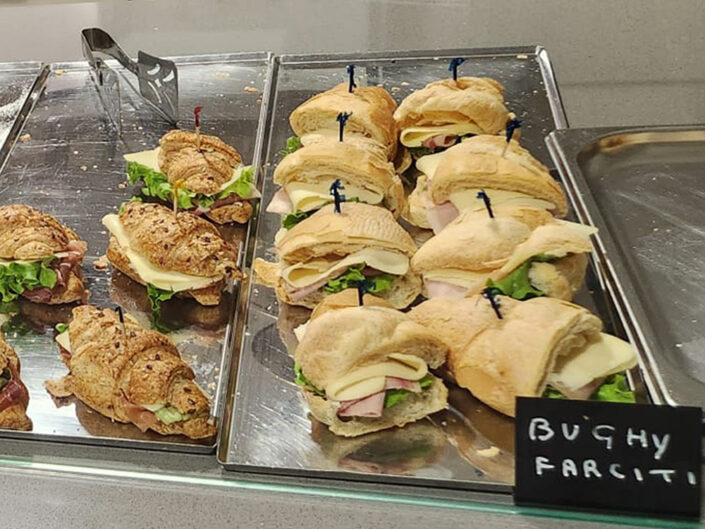 Buffet disponibile dalle 7 alle 10 del mattino